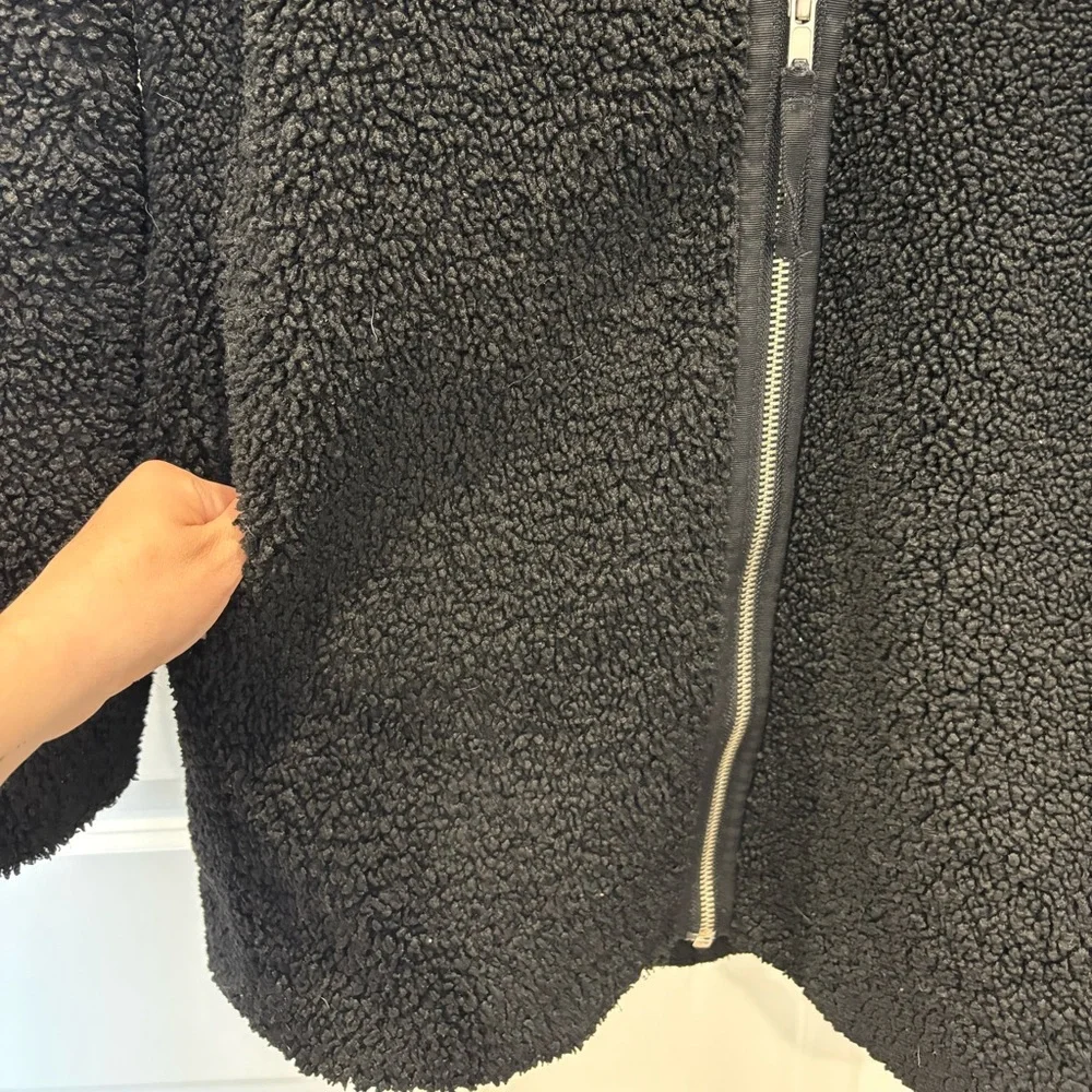 GAP Black Sherpa Zip-Up Hooded Jacket Size S - Picture 5 of 6